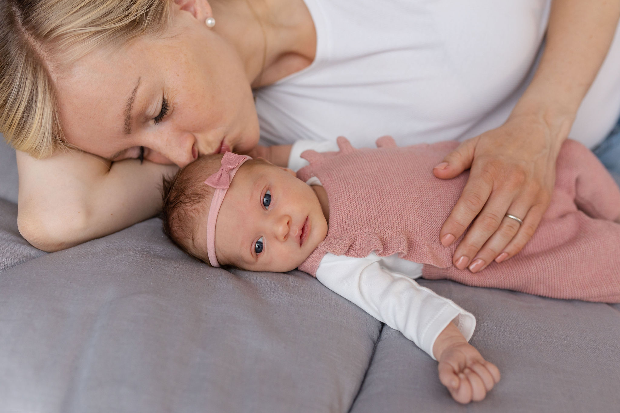 Babybauchshooting im eigenen Zuhause in Hamburg