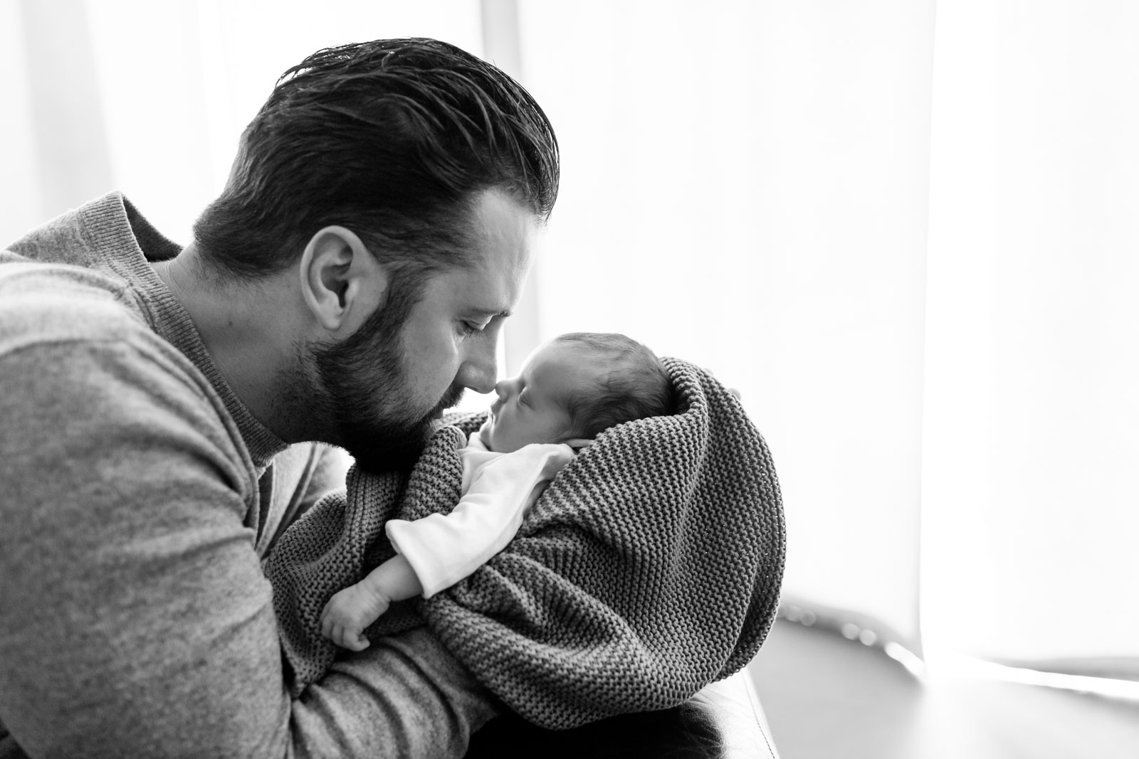 Homestory mit Baby - Mama mit Baby Zuhause